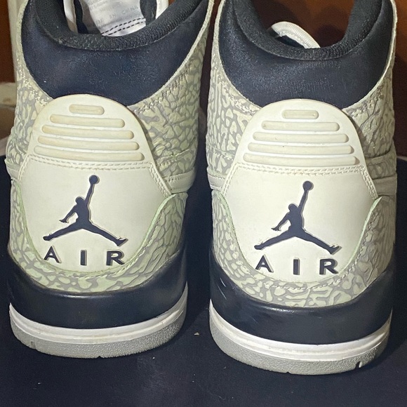 Air Jordan Legacy 312 Flip Platinum Elephant EUC - Picture 8 of 9